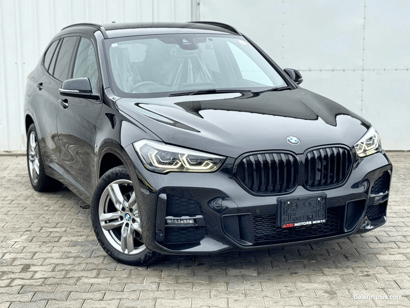 2021 BMW X1 20d sDrive - Fotoğraf 1