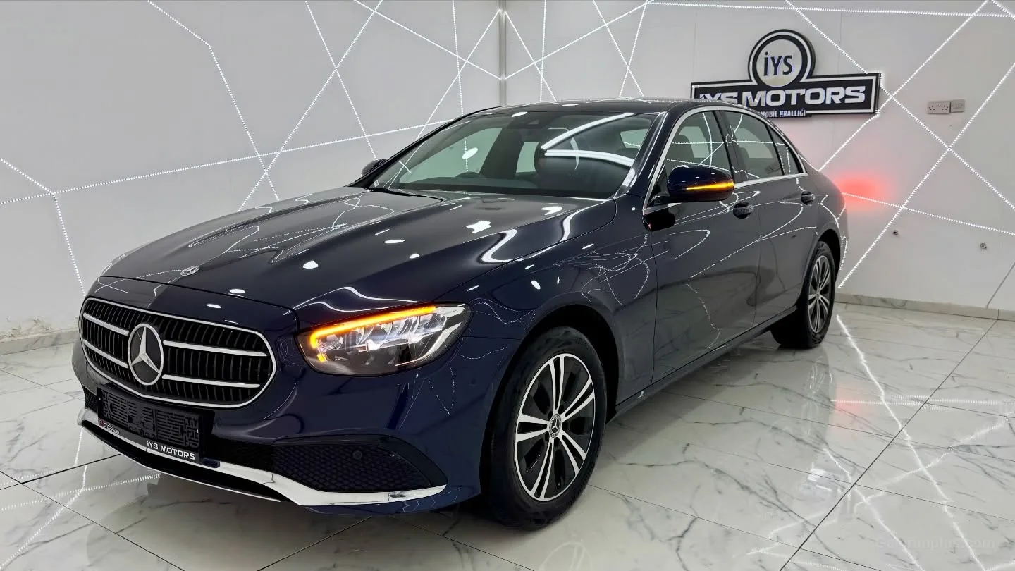 2022 Mercedes-Benz E Serisi E 200 - Fotoğraf 1