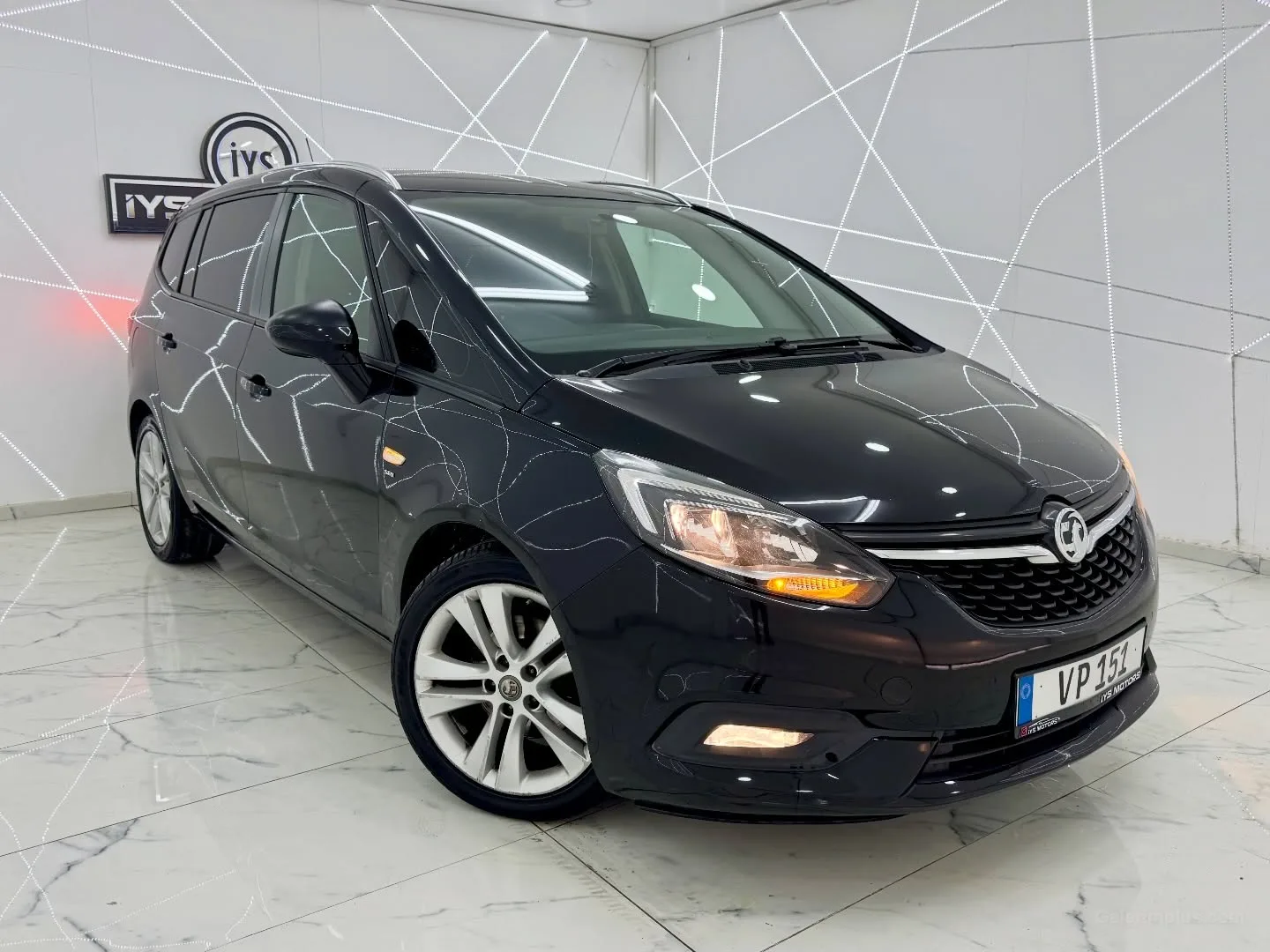 2018 Opel Zafira Benzin Otomatik Lefkoşa İlan görseli - GalerimPlus