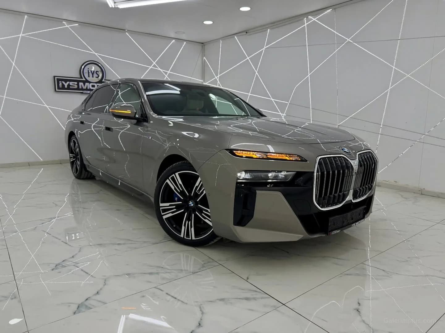 2025 BMW 7 Serisi 760i xDrive Long