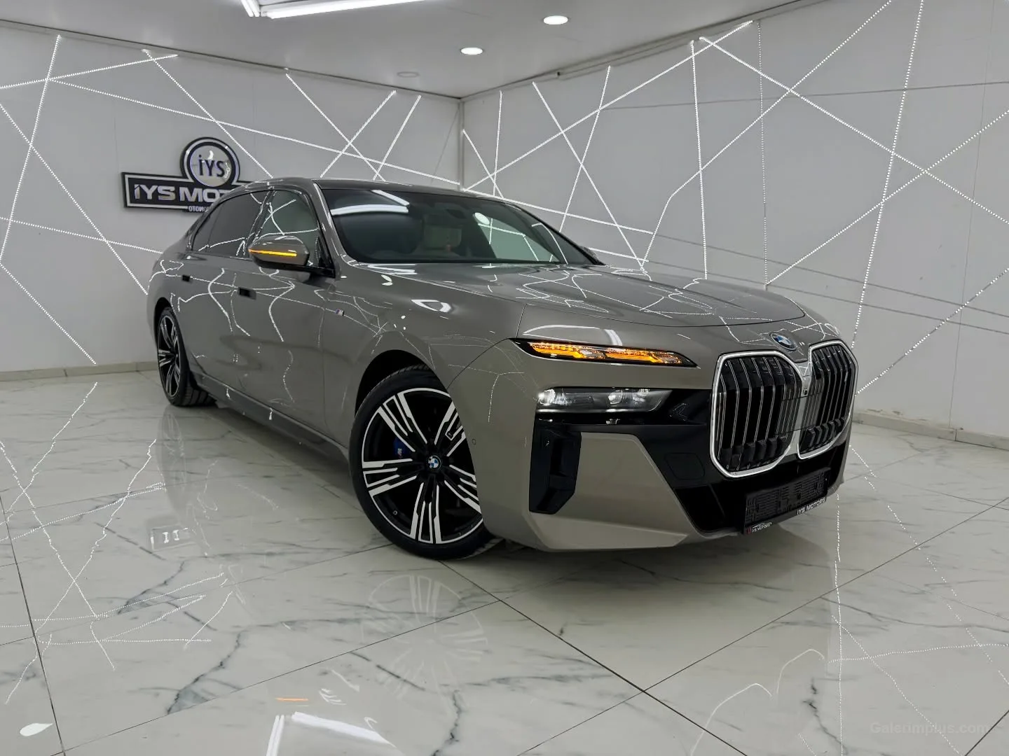 2025 BMW 7 Serisi 760i xDrive Long - Fotoğraf 1