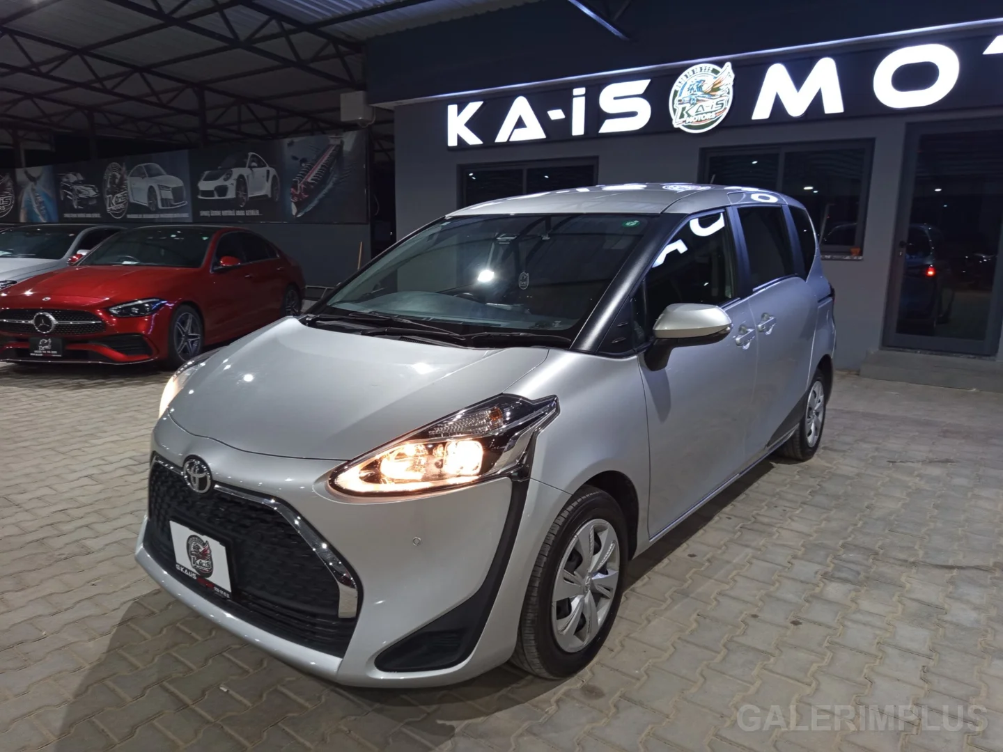 Toyota Sienta 2022 Satılık İkinci El - Fotoğraf 1