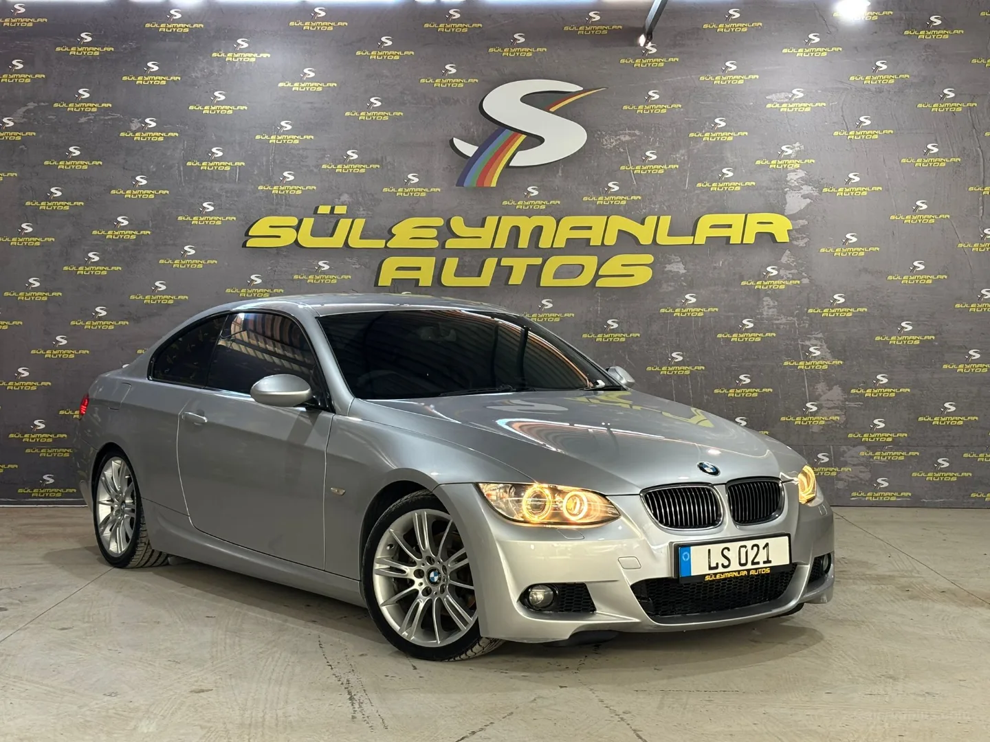 2008 BMW 3 Serisi 320i - Fotoğraf 1