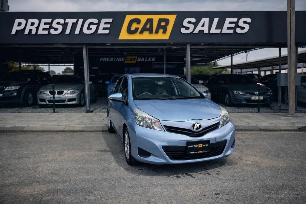 2012 Toyota Vitz 1.0 i 16V Automatic - Fotoğraf 1