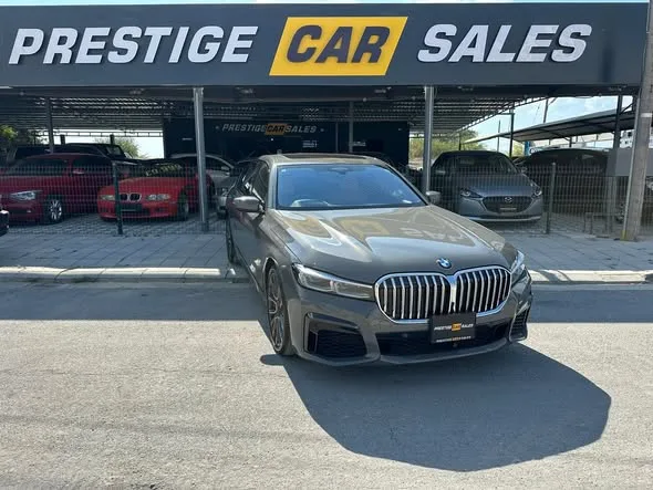 2021 BMW 7 Serisi 740i - Fotoğraf 1