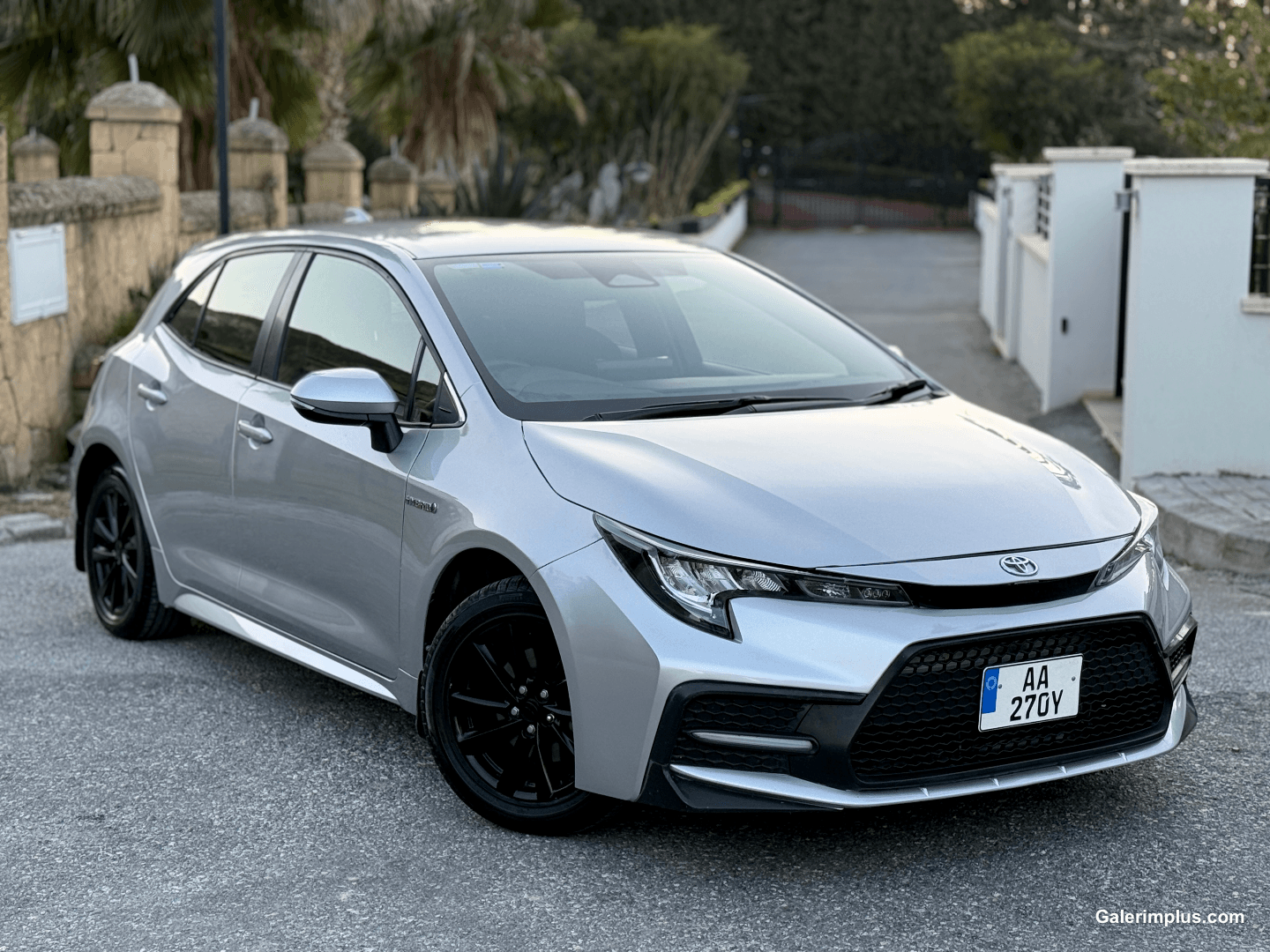 Toyota Corolla 2023 Satılık İkinci El - Fotoğraf 1