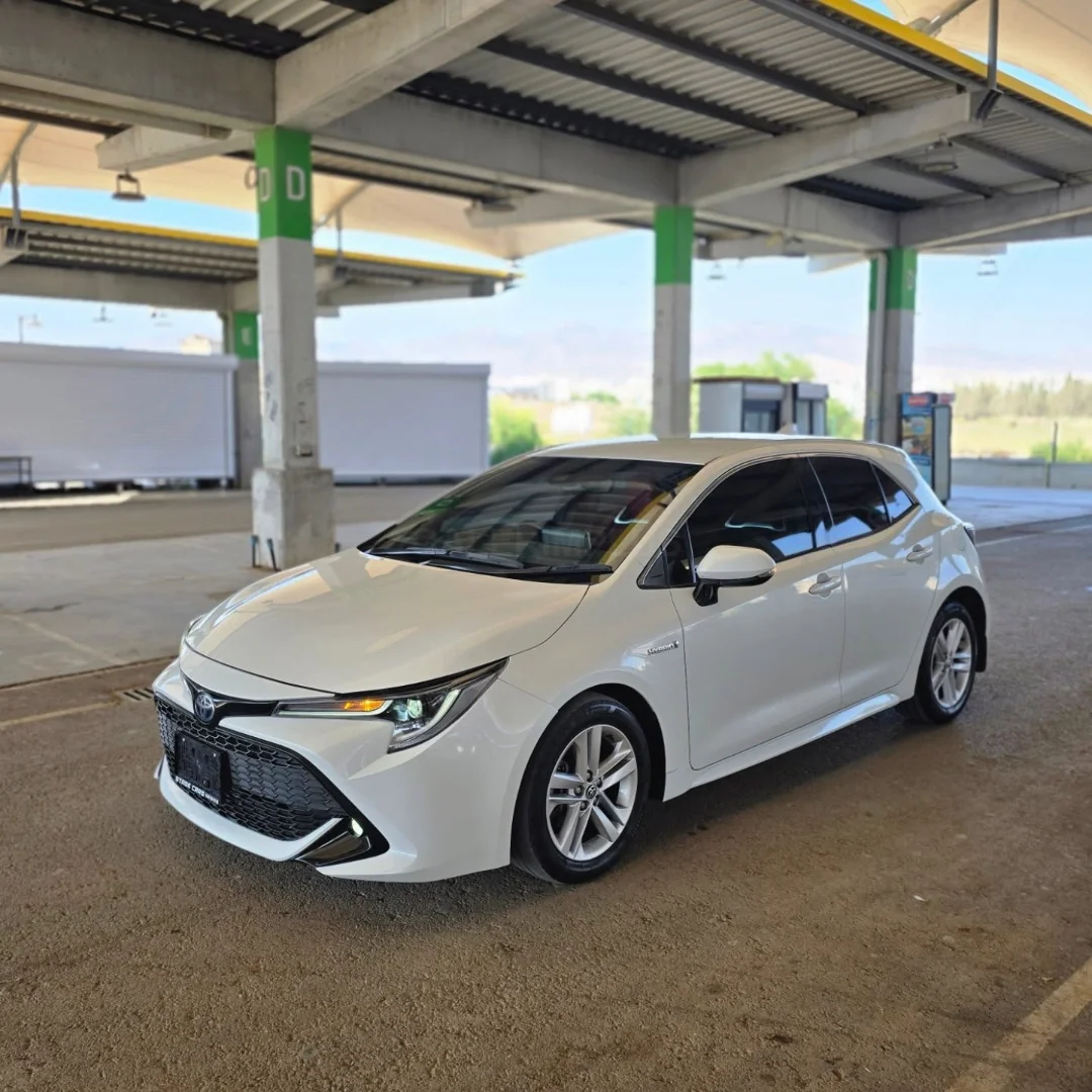 2021 Toyota Corolla 1.8 Hybrid KKTC - Fotoğraf 1