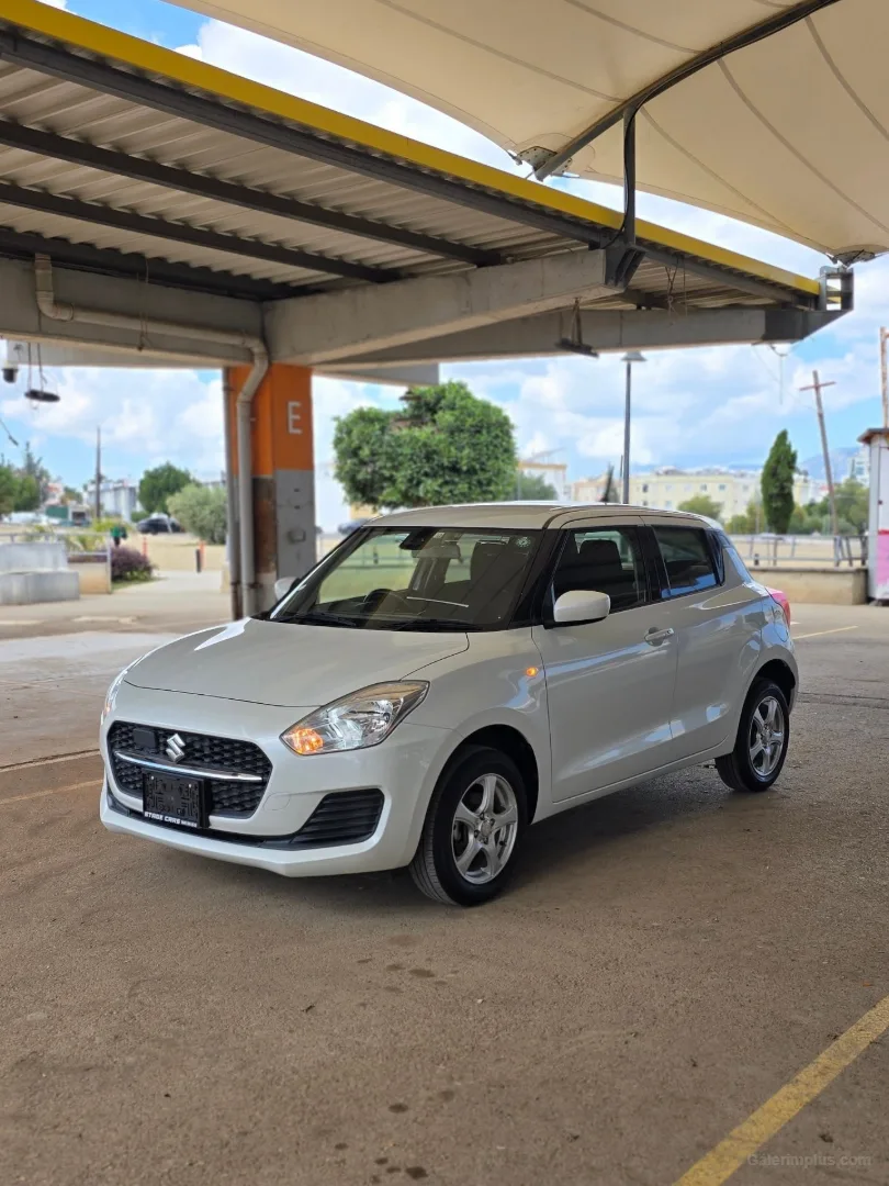 2022 Suzuki Swift 1.3 - Fotoğraf 1