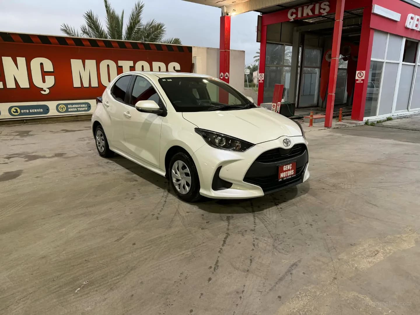 2024 Toyota Yaris 1.0