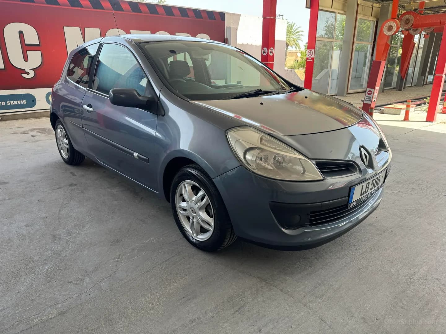 2009 Renault Clio 1.6