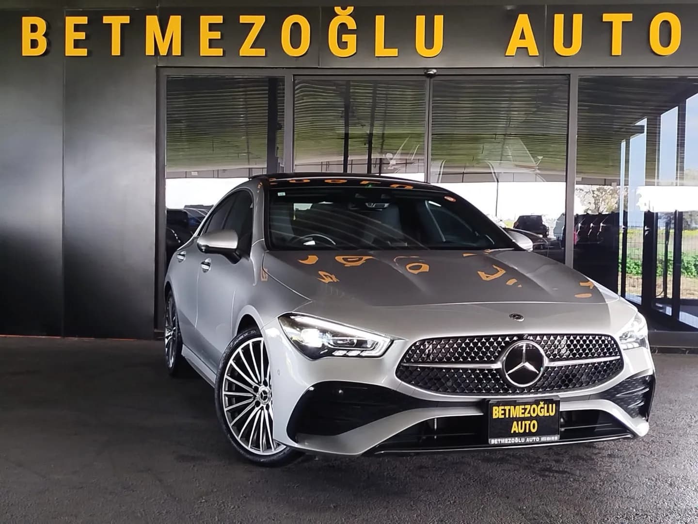 2024 Mercedes-Benz CLA 180