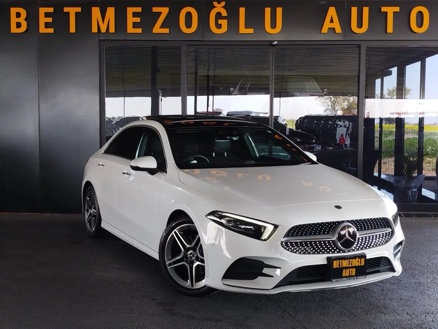 Mercedes-Benz A Serisi 2023 Satılık İkinci El - Fotoğraf 1