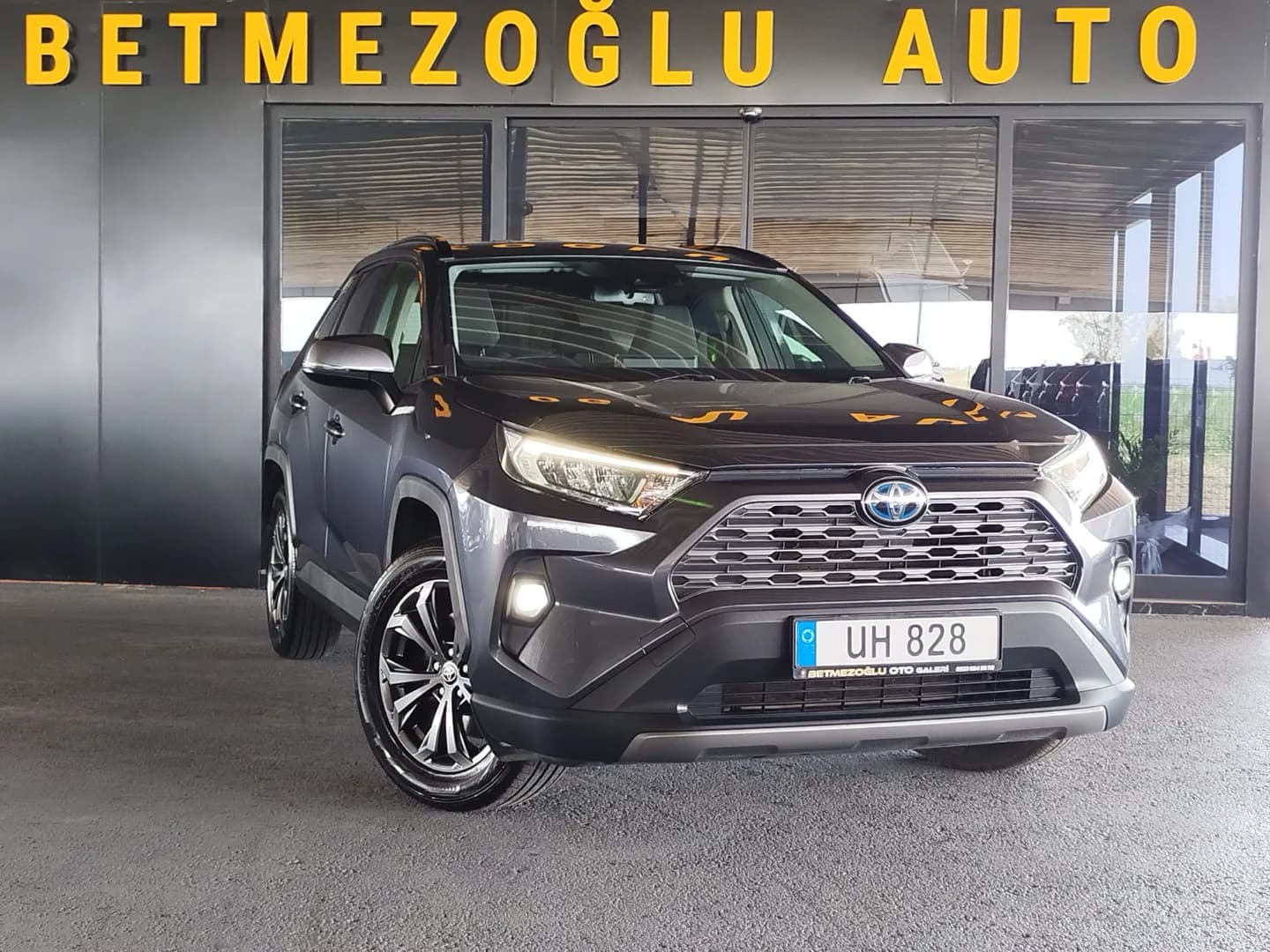 2022 Toyota RAV4 2.5 Hybrid