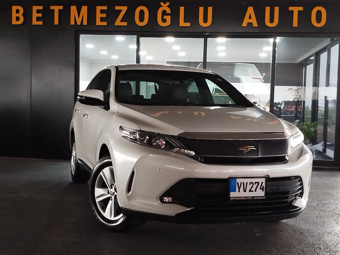 2020 Toyota Harrier - Fotoğraf 1