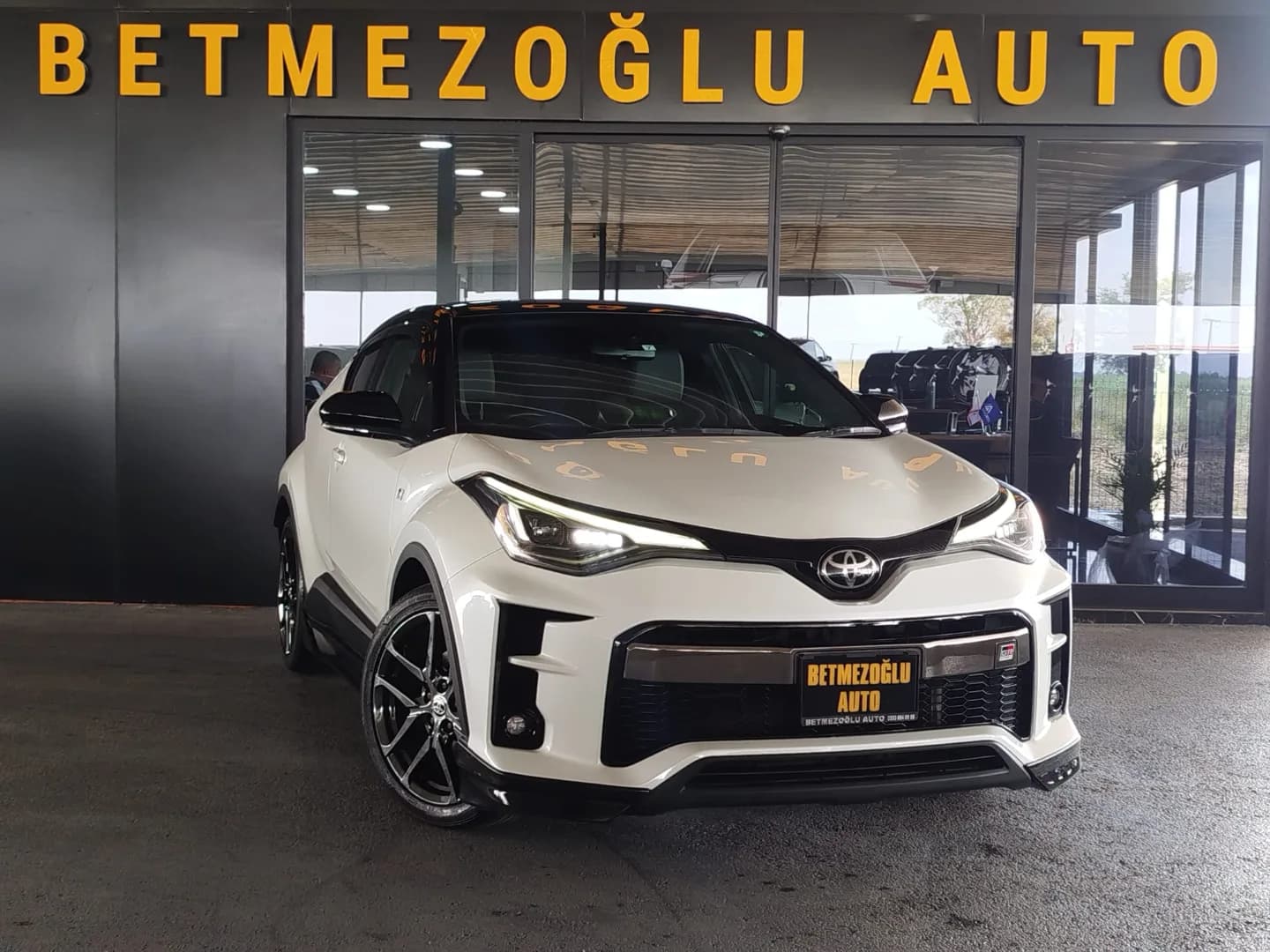 2021 Toyota C-HR 1.8 Hybrid
