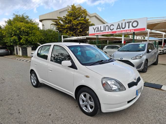 1999 Toyota Vitz