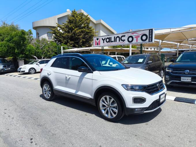 2021 Volkswagen T-Roc - Fotoğraf 1