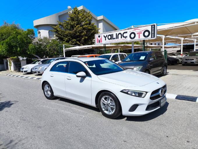 2021 Mercedes-Benz A 180 - Fotoğraf 1