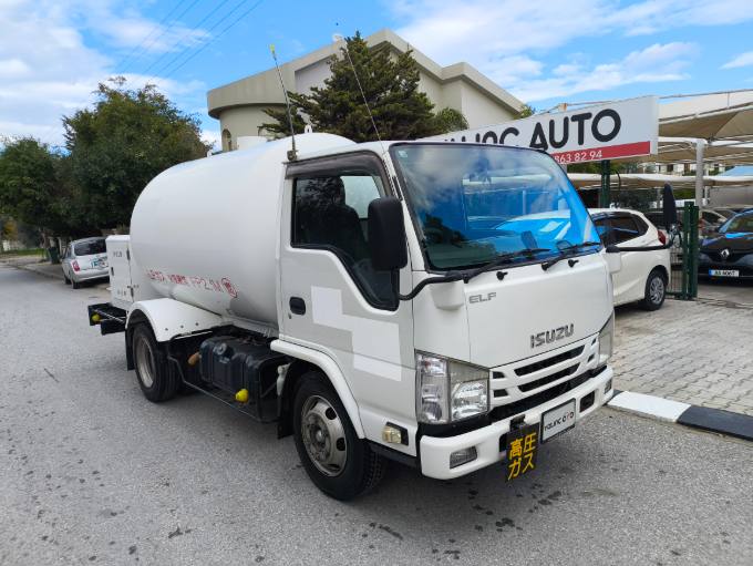 2016 Isuzu Elf - Fotoğraf 1